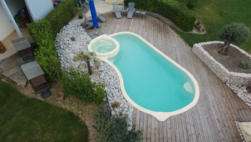 Jacuzzi d'extérieur, Aubagne, Lily Sun Piscine