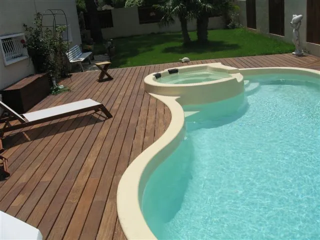 Jacuzzi d'extérieur, Aubagne, Lily Sun Piscine