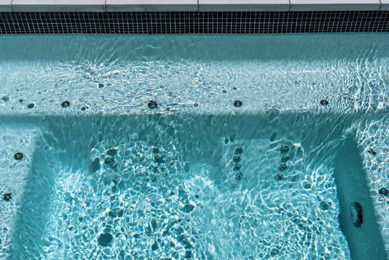 Jacuzzi d'extérieur, Aubagne, Lily Sun Piscine