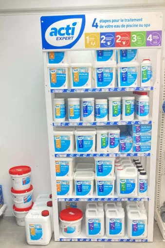 DANS NOTRE MAGASIN ACCESSOIRES ET PRODUITS DE PISCINE EN VENTE ET EN LIVRAISON GRATUITE, Aubagne, Lily Sun Piscine