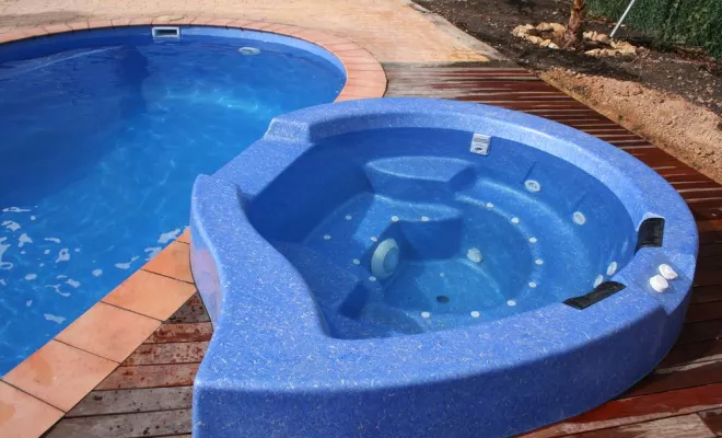Jacuzzi d'extérieur, Aubagne, Lily Sun Piscine