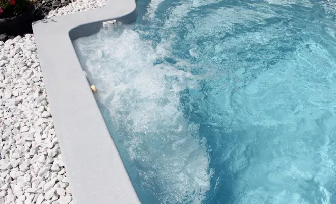 Jacuzzi d'extérieur, Aubagne, Lily Sun Piscine