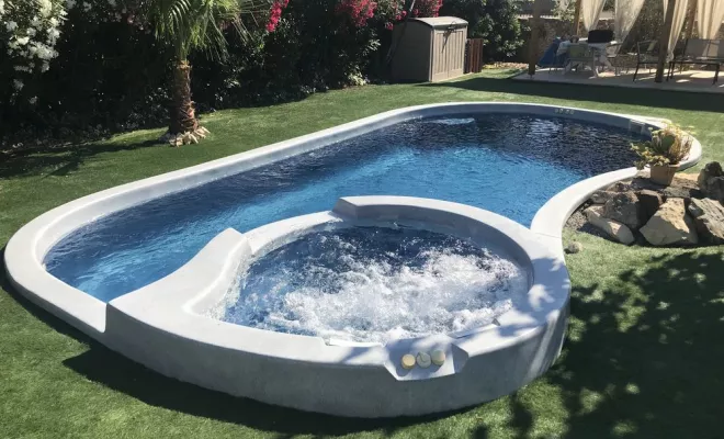 Jacuzzi d'extérieur, Aubagne, Lily Sun Piscine